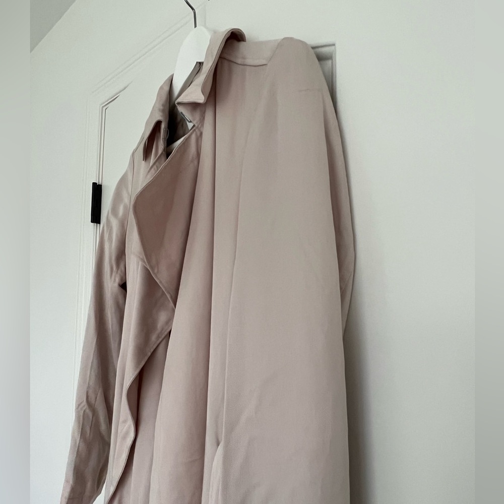 Aritzia Babaton Maximo Trench - Size S - Color Denude - Picture 4 of 6